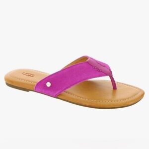 UGG Carey Flip Sandal